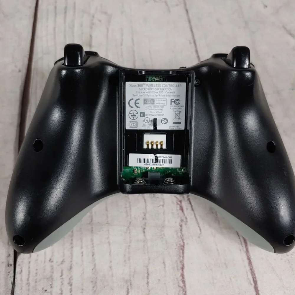 Microsoft Xbox 360 Wireless Controller - BLACK No Battery Cover - TESTED WORKING